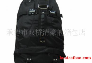 新款登山包30Ｌ户外双肩包旅行包双肩背货号：登山包０８